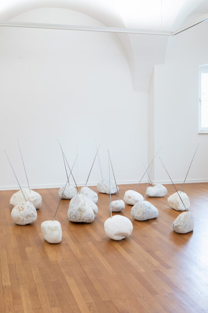 Kos-Michael-Ausstellungsansicht-Traklhaus-Foto-Rudolf-Strobl-4-1