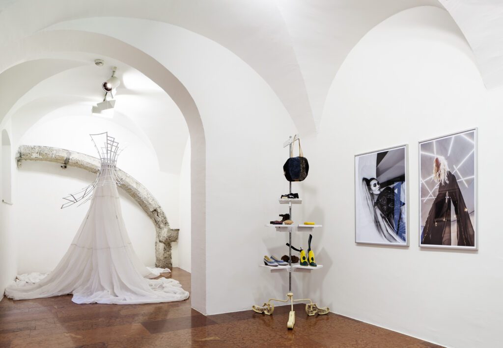 Ausst.-Design-II-S.-Lippert-rosa-mosa-A.-Grande-RS-1